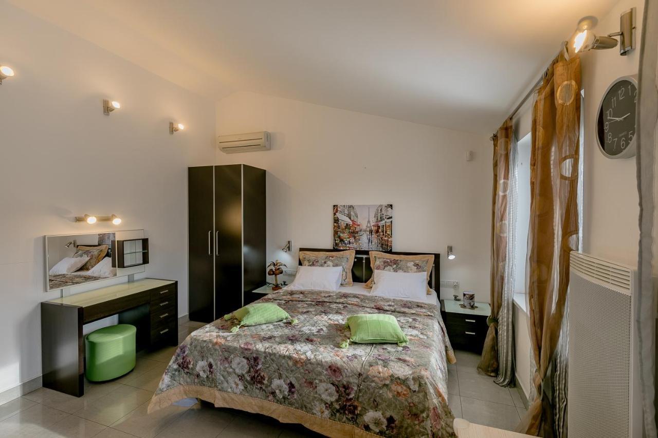 Olive Garden Apartment Petrovac Exteriör bild